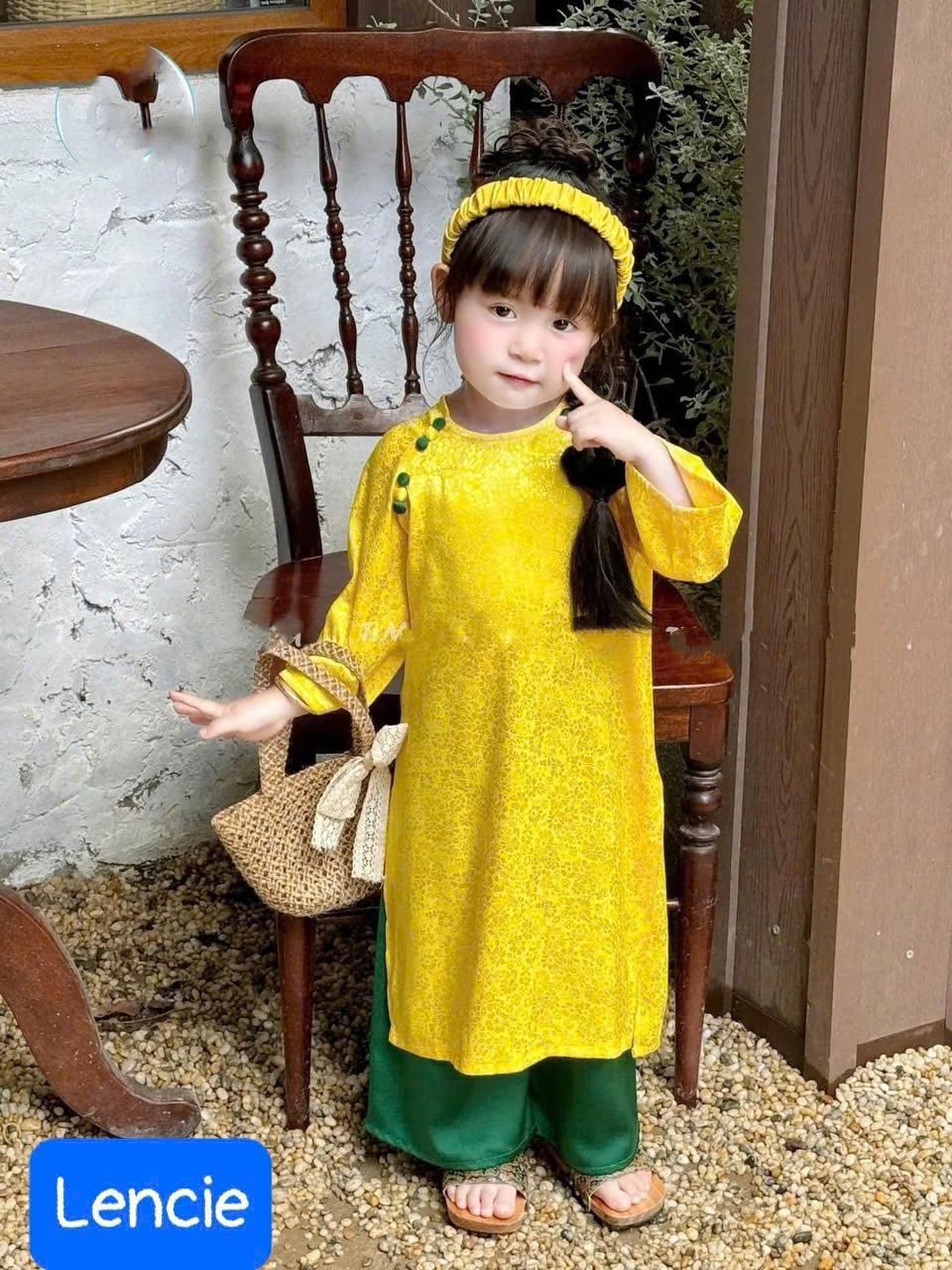 Bộ áo dài gấm cho bé gái đi chơi dự tiệc lễ têtd noel giáng sinh năm mới từ 12-50kg (kèm băng đô)