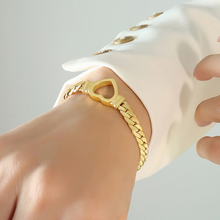 Lắc tay titan mặt trái tim thời trang WVT764 Không đen không gỉ sét