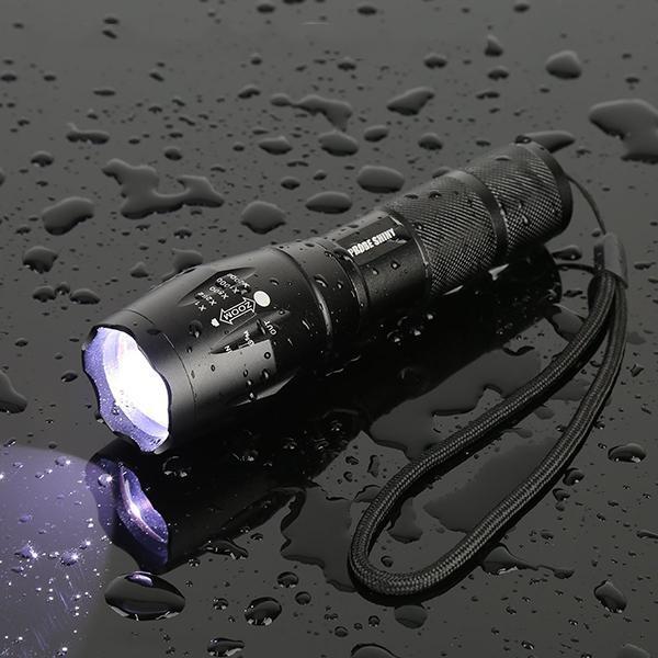 Đèn pin siêu sáng T6 hợp kim chống nước kèm hộp và pin sạc