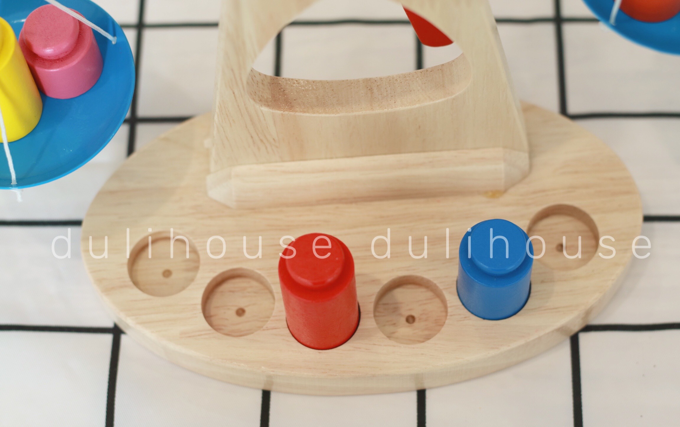 Đồ chơi gỗ - Cân thăng bằng thông minh – Giúp bé phát triển khái niệm về cân bằng, rèn luyện kỹ năng vận động sáng tạo và nhận biết màu sắc – Hàng chính hãng Sản xuất tại Việt Nam