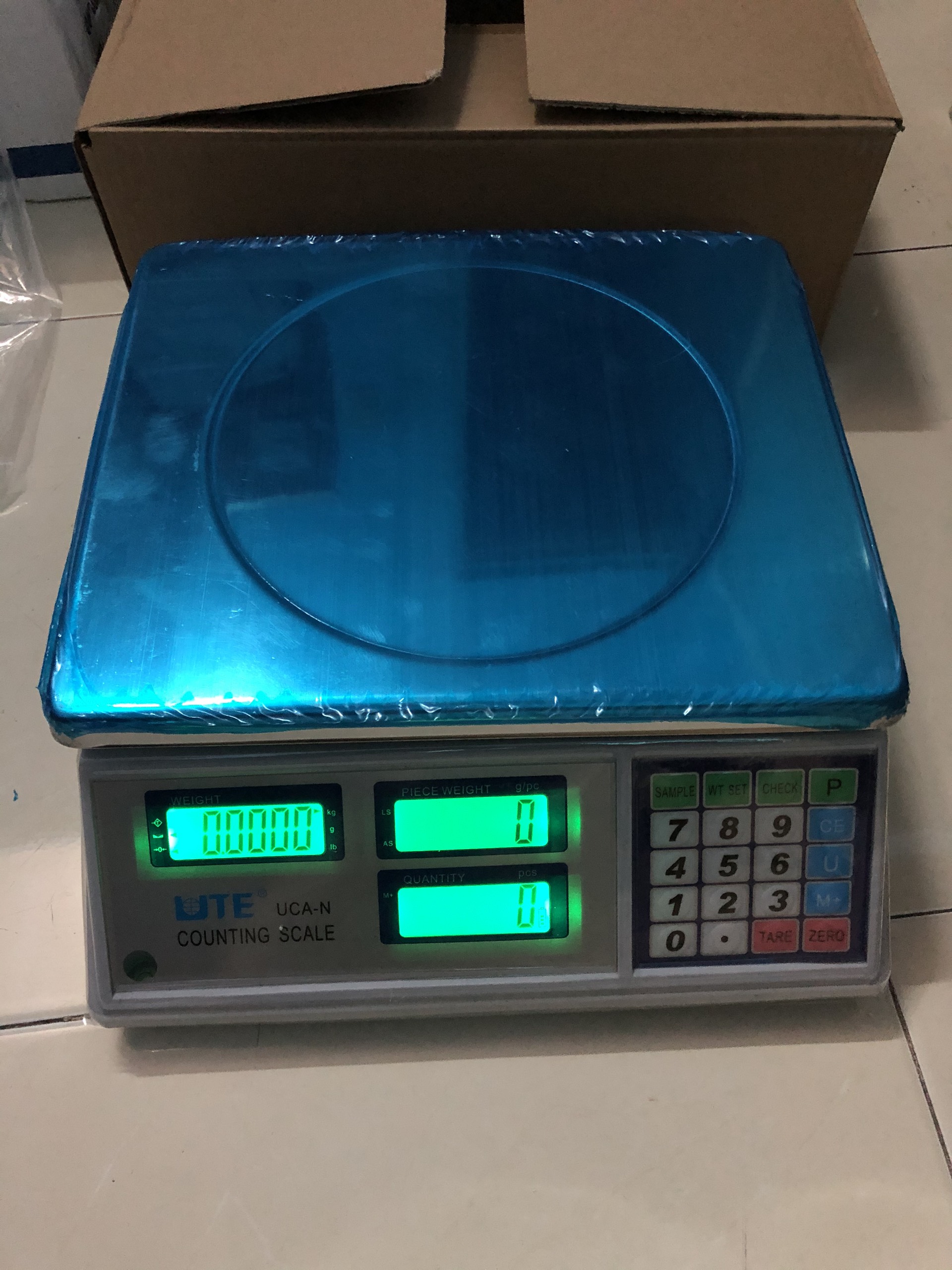 Cân Điện Tử UCA-N 15 KG