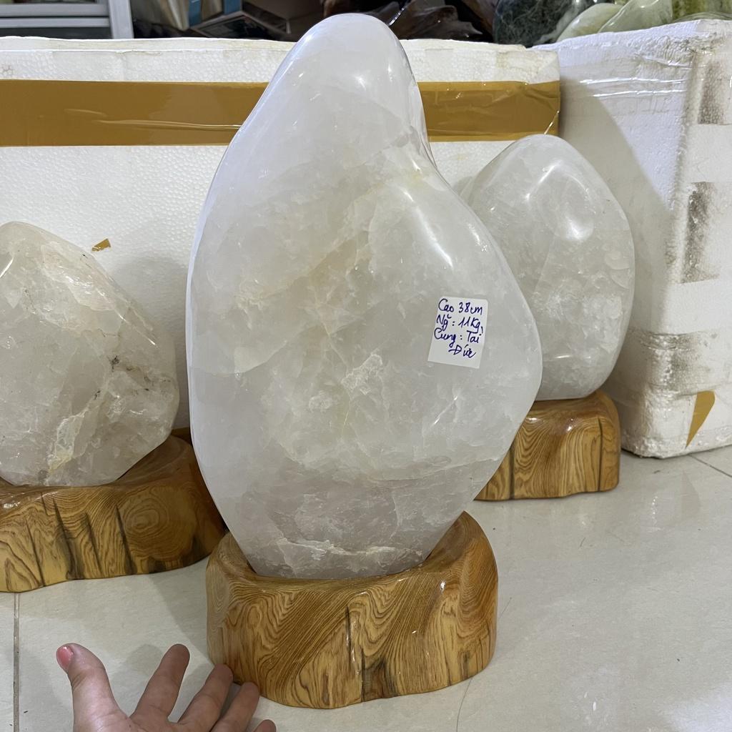 Đá, trụ đá thạch cao 38 cm nặng 11 kg tự nhiên cho người mệnh Thủy và Kim cả đế