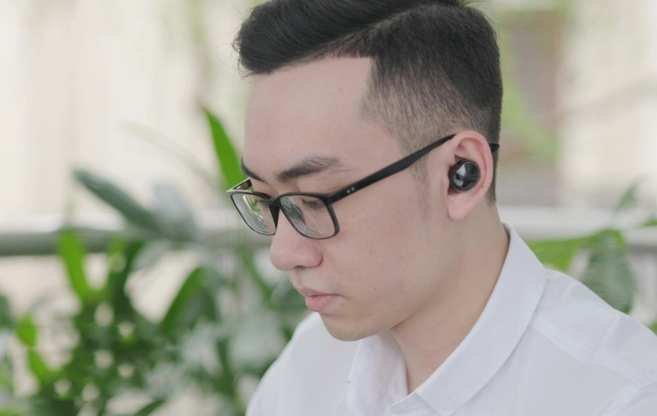 Tai Nghe Bluetooth True Wireless M9 Âm Thanh HiFi Trung Thực, Màn Hình Hiển Thị Sắc Nét, Tích Hợp Thêm Đèn Pin Soi Sáng - Hàng chính hãng