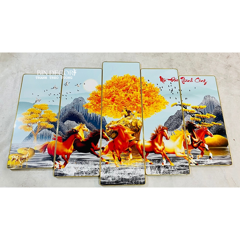 (ẢNH THẬT) Tranh treo tường phòng khách mã đáo thành công 3 bộ 5 tấm bo viền sang trọng