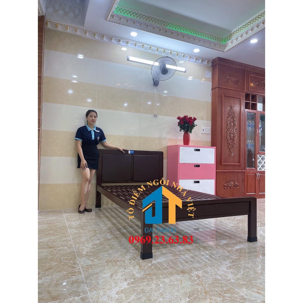 Giường sắt hộp kiểu gỗ – DT06