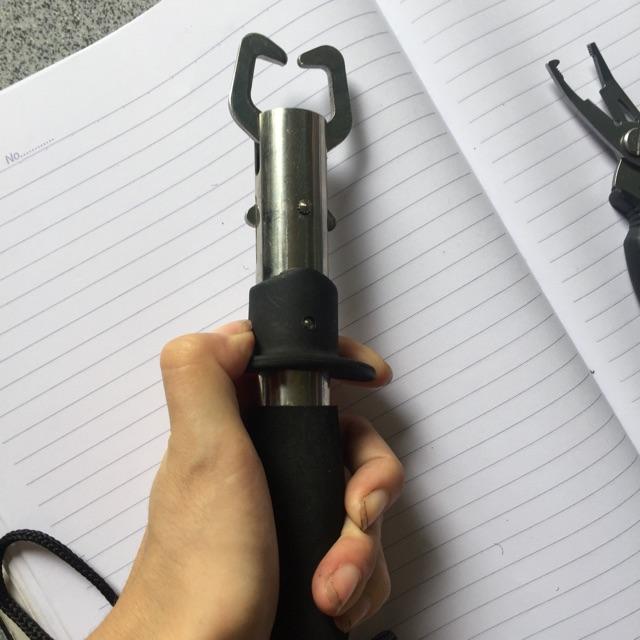 Bộ kìm kẹp cá
