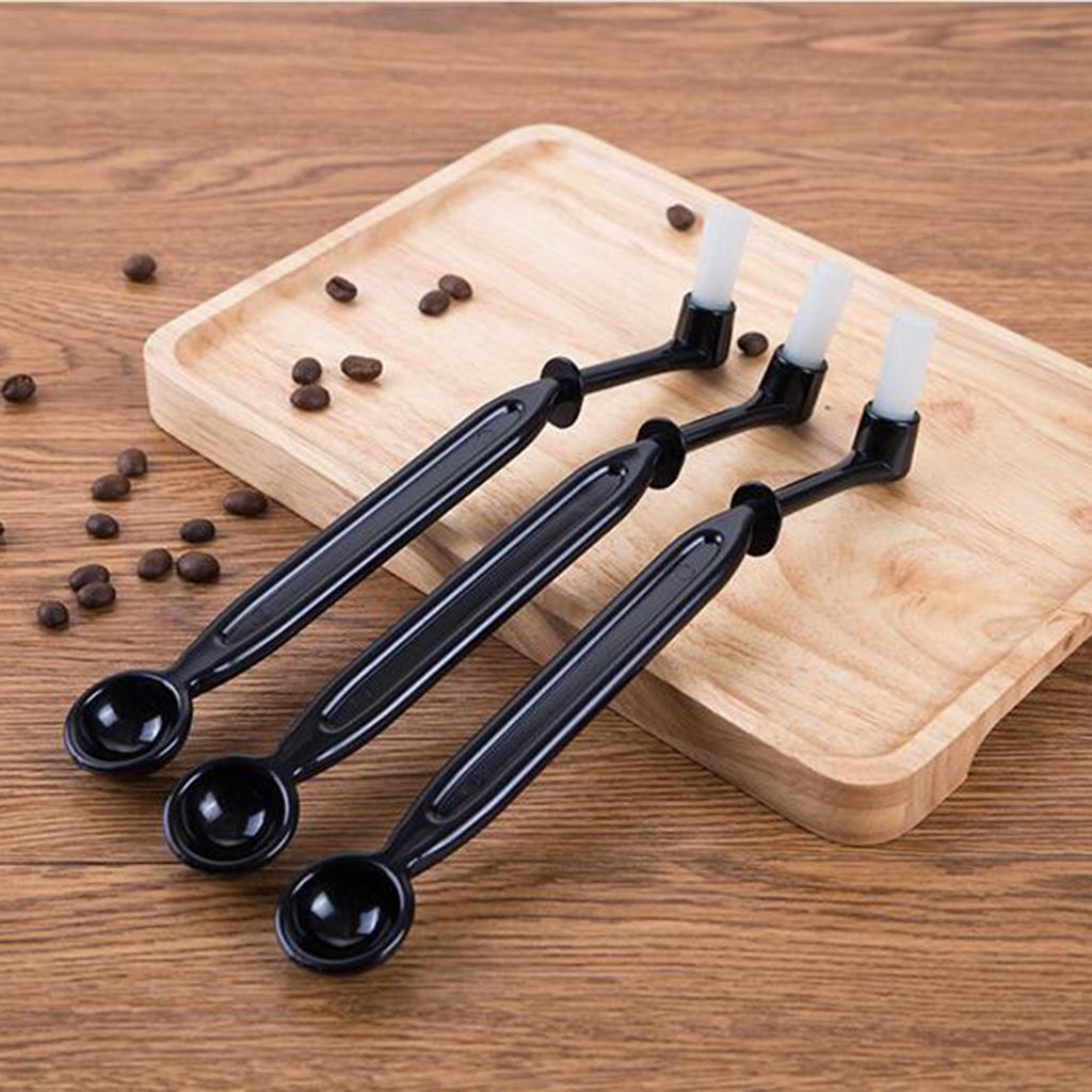 1 piece Espresso Machine Cleaning Brush with Scoop Coffee Maker Filter Cleaning Tool, 22x3.5cm