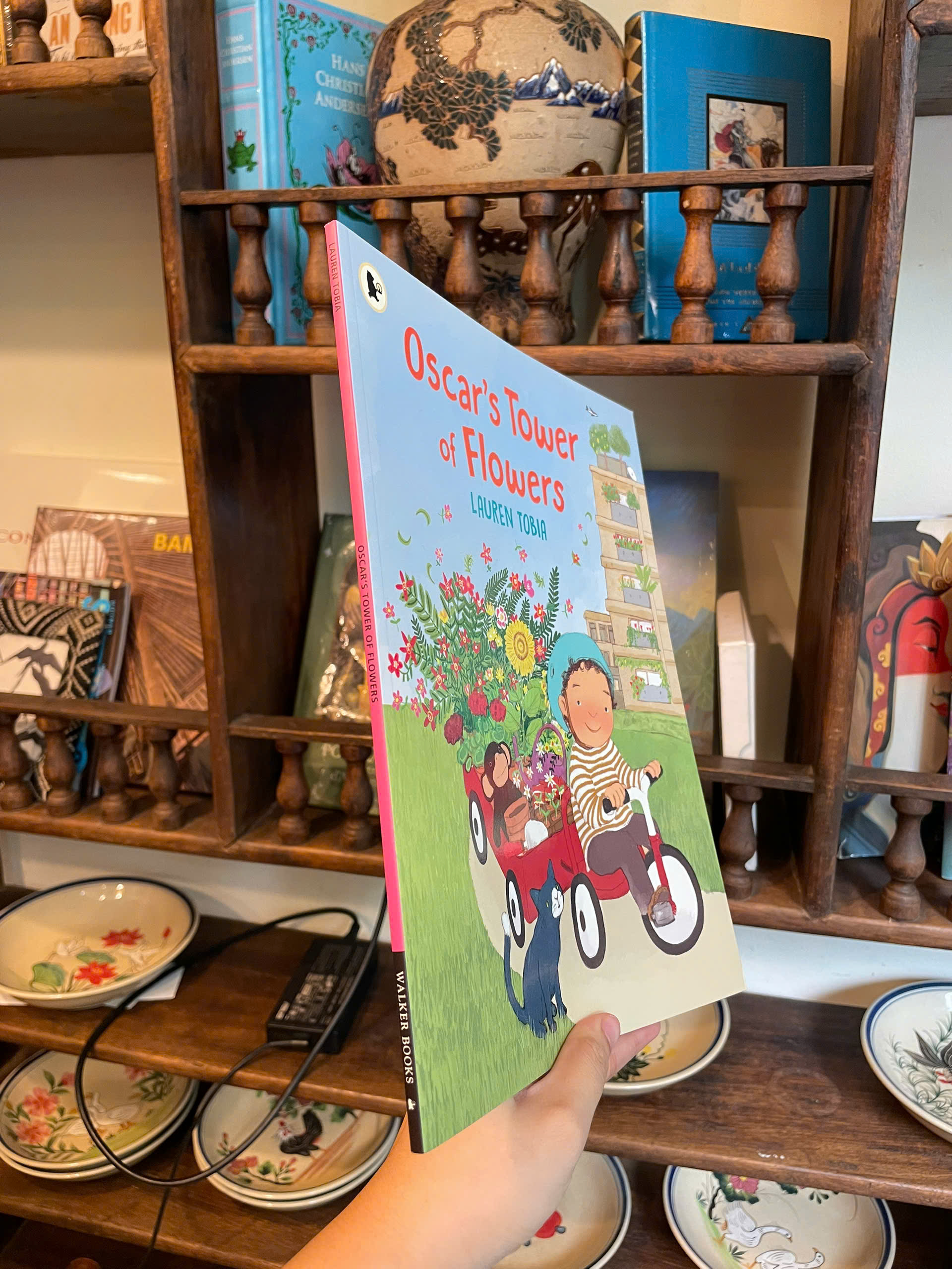 Sách - Oscar's Tower of Flowers Paperback by Lauren Tobia - Children Picture book in English
