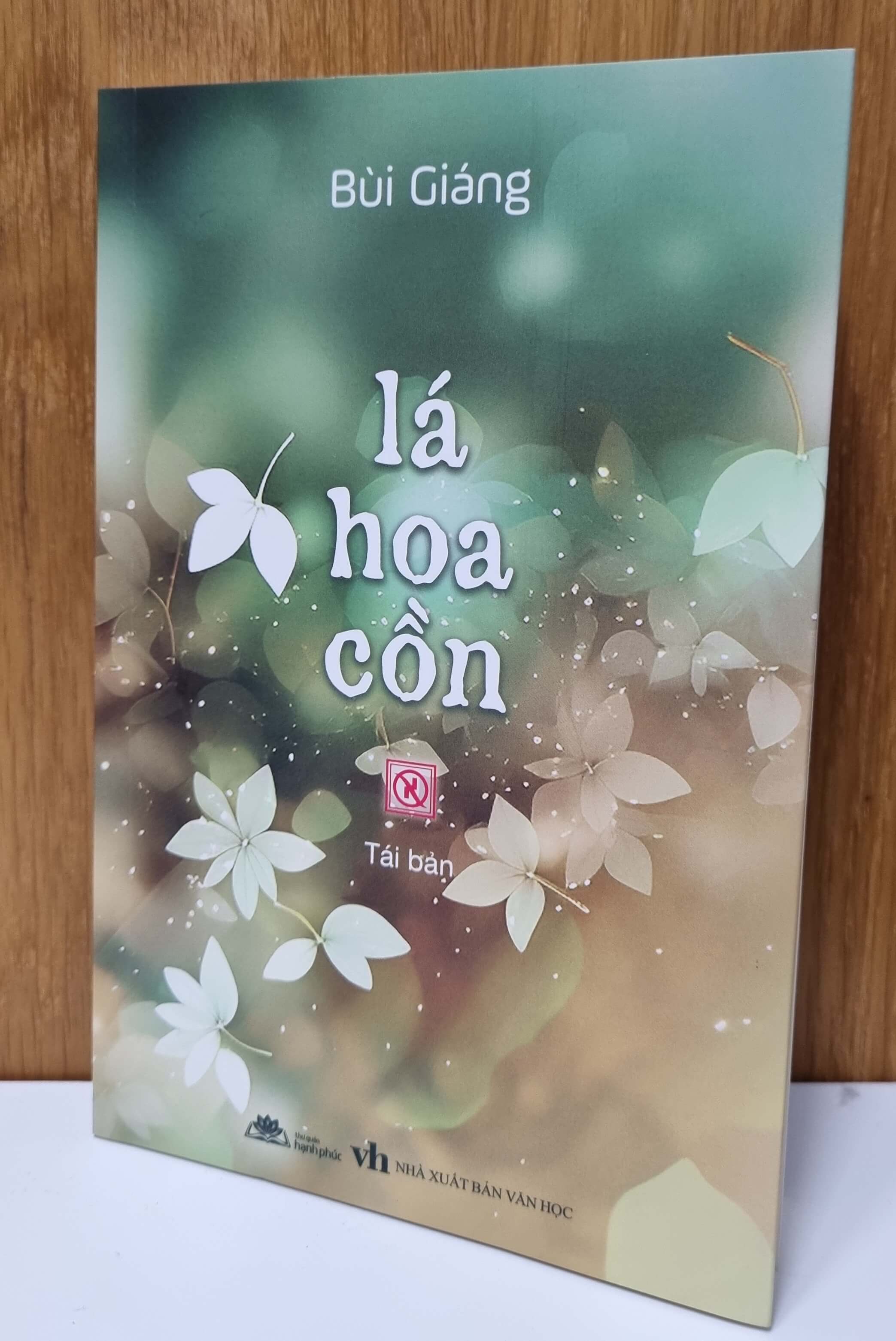 Lá hoa cồn - Thơ Bùi Giáng - Mới tái bản T7/2024 - Kèm sách tặng