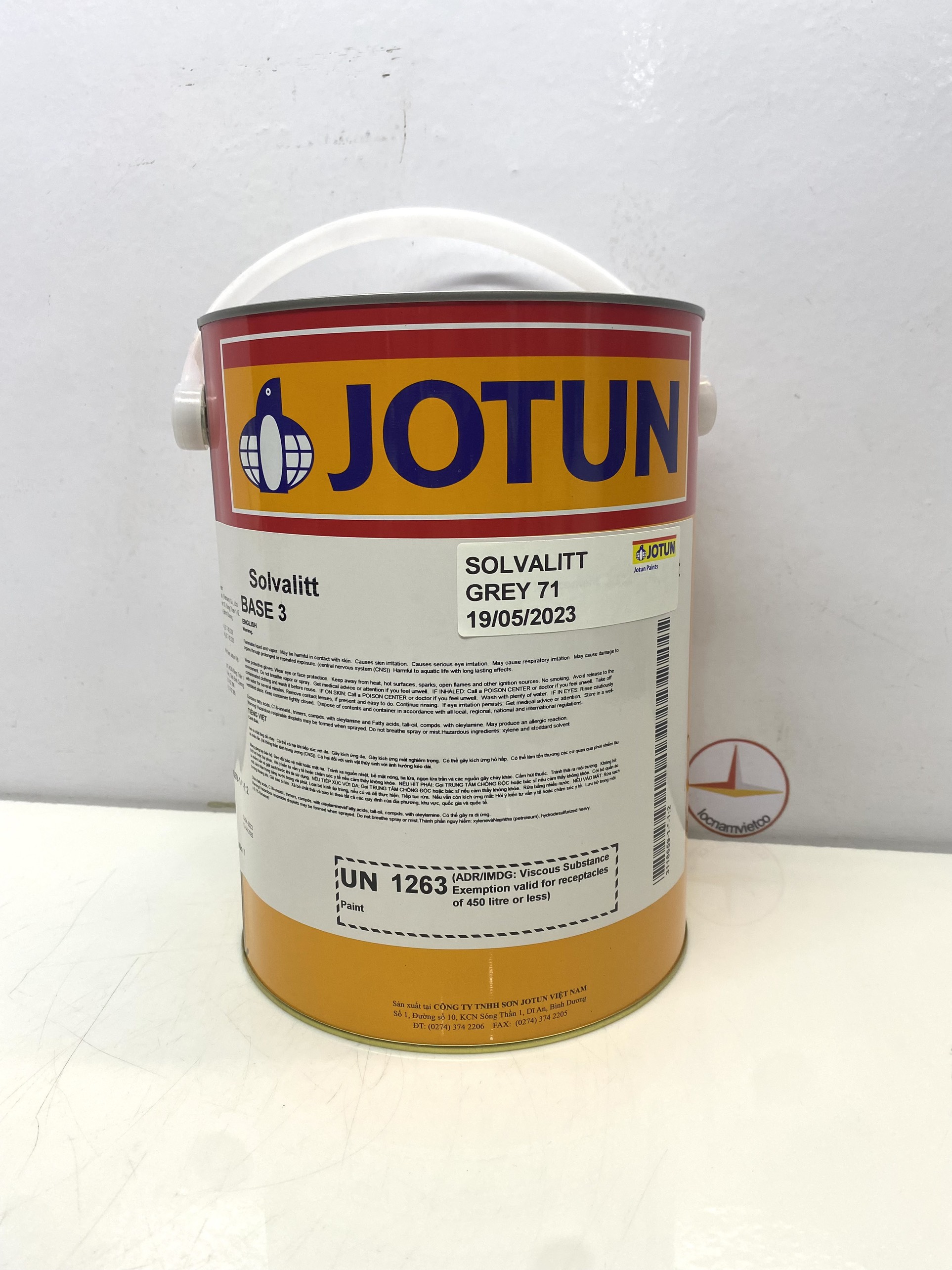 Sơn chịu nhiệt 600oC Jotun Solvalitt màu xám Grey 71 _ 5L