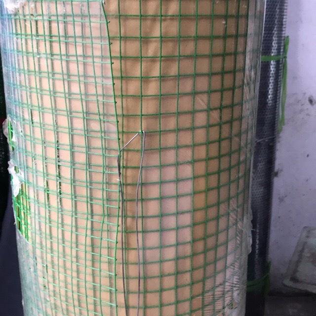 Lưới sắt bọc nhựa khổ 1 mét