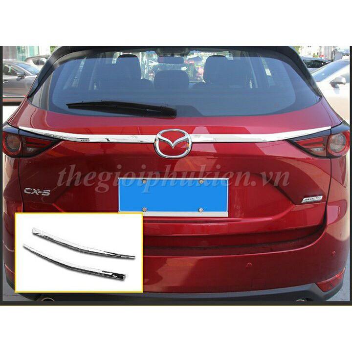 Ốp trang trí tay mở cốp sau Mazda Cx-5, CX5 2018-2019