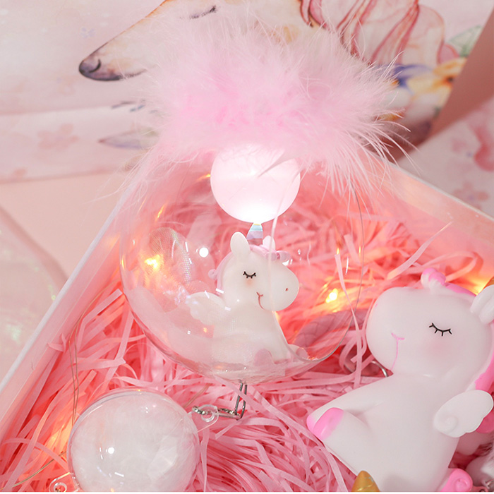 Chuông gió kỳ lân trên mây đèn led phát sáng Chuông gió kỳ lân trên mây đèn led phát sáng