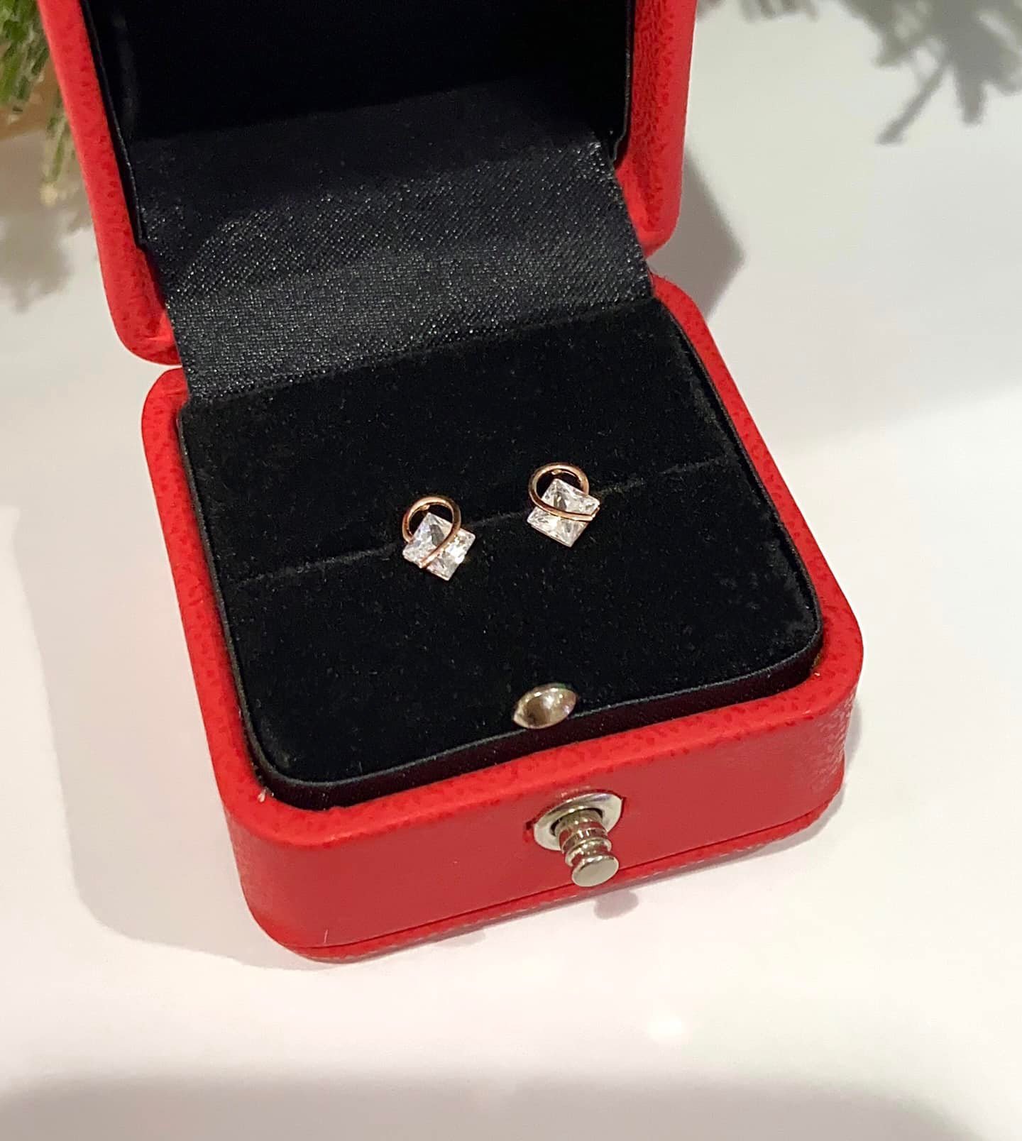 Bông Tai Vàng 14K - MOON Jewelry
