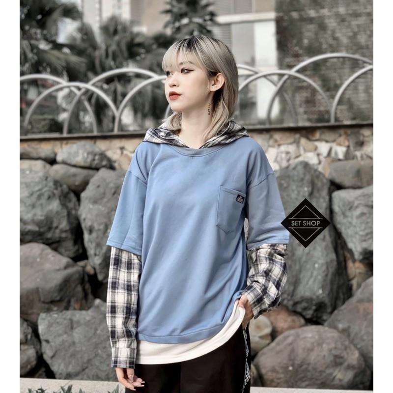 Áo hoodie túi chữ phối tay kẻ