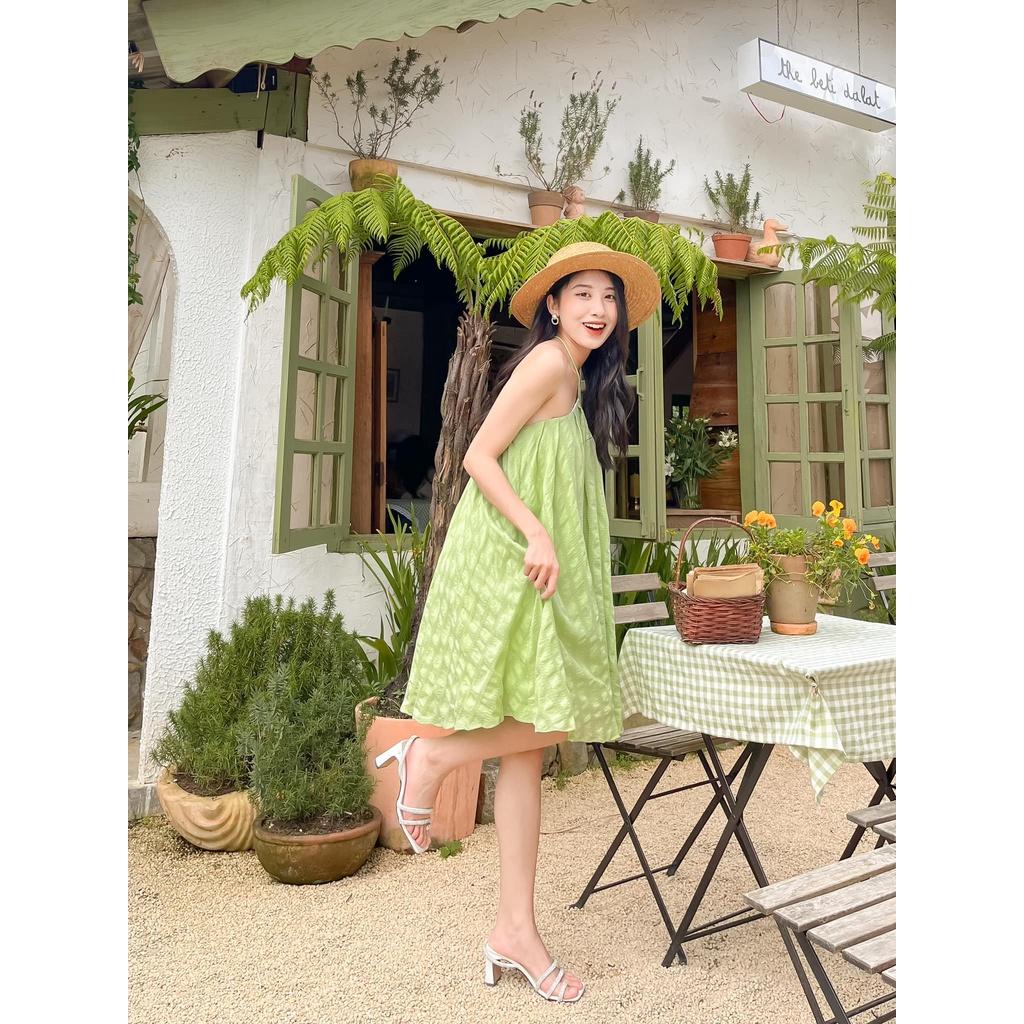 Đầm cổ yếm, chất cotton thô hai lớp, thích hợp đi biển và dạo phố