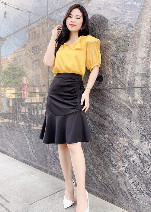 Set Áo Sơ Mi Cổ Bèo Và Chân Váy Xòe Đuôi Cá Thời Trang