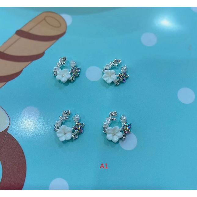 CHARM TRANG TRÍ NAIL MÃ A1 MÀU BẠC