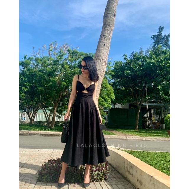 Váy xoè 2 dây khoét eo tam giác dáng dài LalaClothing