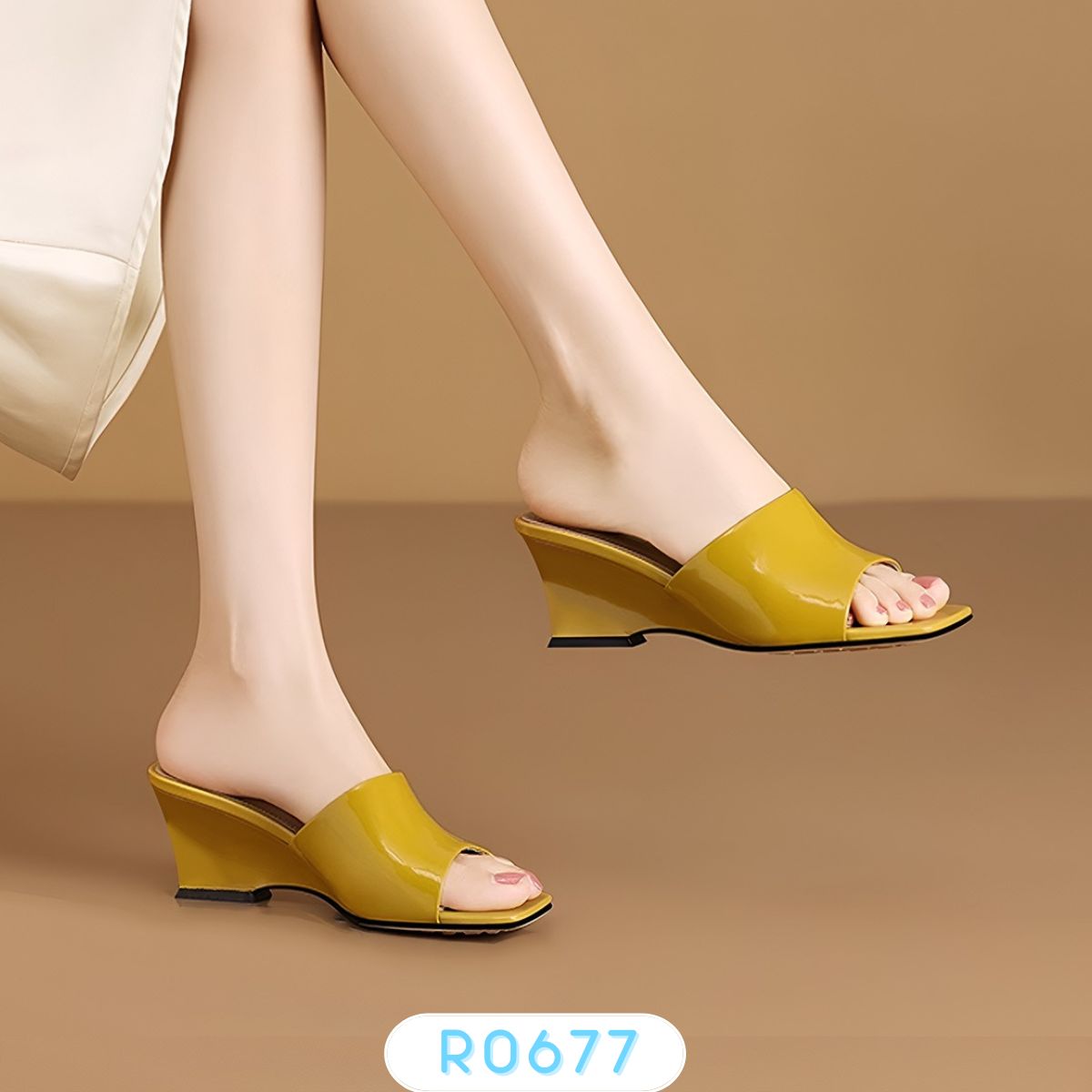 Dép Đế Xuồng Nữ 5 Phân RO677 ROSATA Tại BCASHOP Thiết Kế Êm Ái, Tinh Tế, Kiểu Dáng Thanh Lịch, Thời Thượng