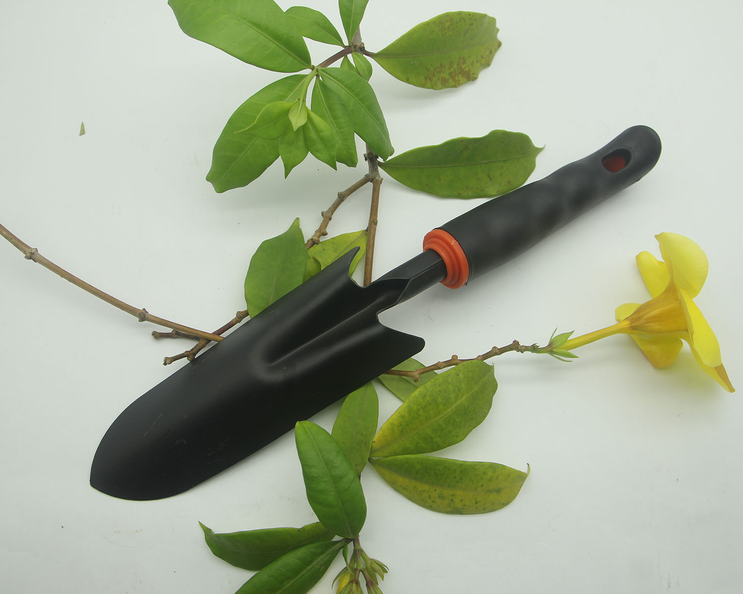 Xẻng đào đất trông cây cán cao su tặng kèm găng tay cảm ứng