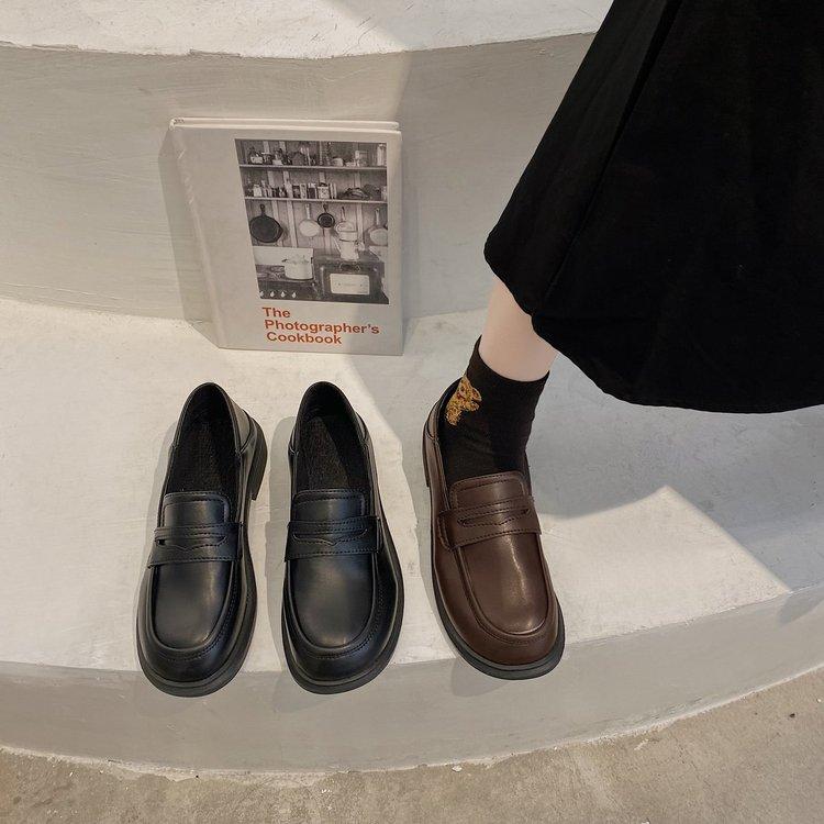 Giày Đế Bệt Thiết Kế Giản Dị Thời Trang