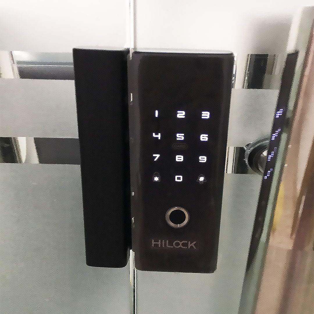 Khóa cửa thông minh Hilock CL-07 dùng cho cửa kính cường lực, khóa cổng