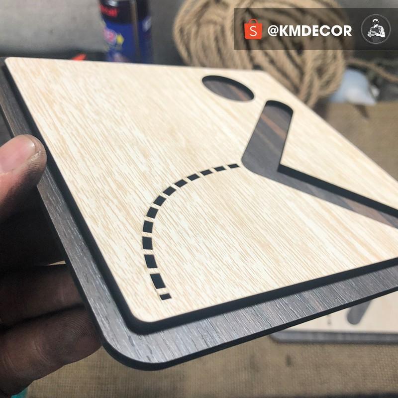 Biển chỉ dẫn nhà vệ sinh nam nữ cắt laser 2 lớp dán tường bằng keo 2 mặt