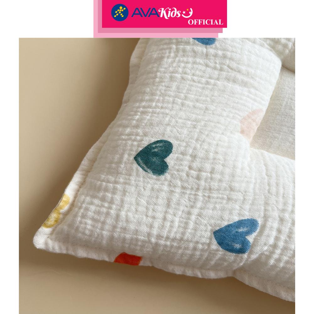 Gối Bessla 35x25x1 cm - Trái tim (0 - 3 tháng) - Hàng Chính Hãng