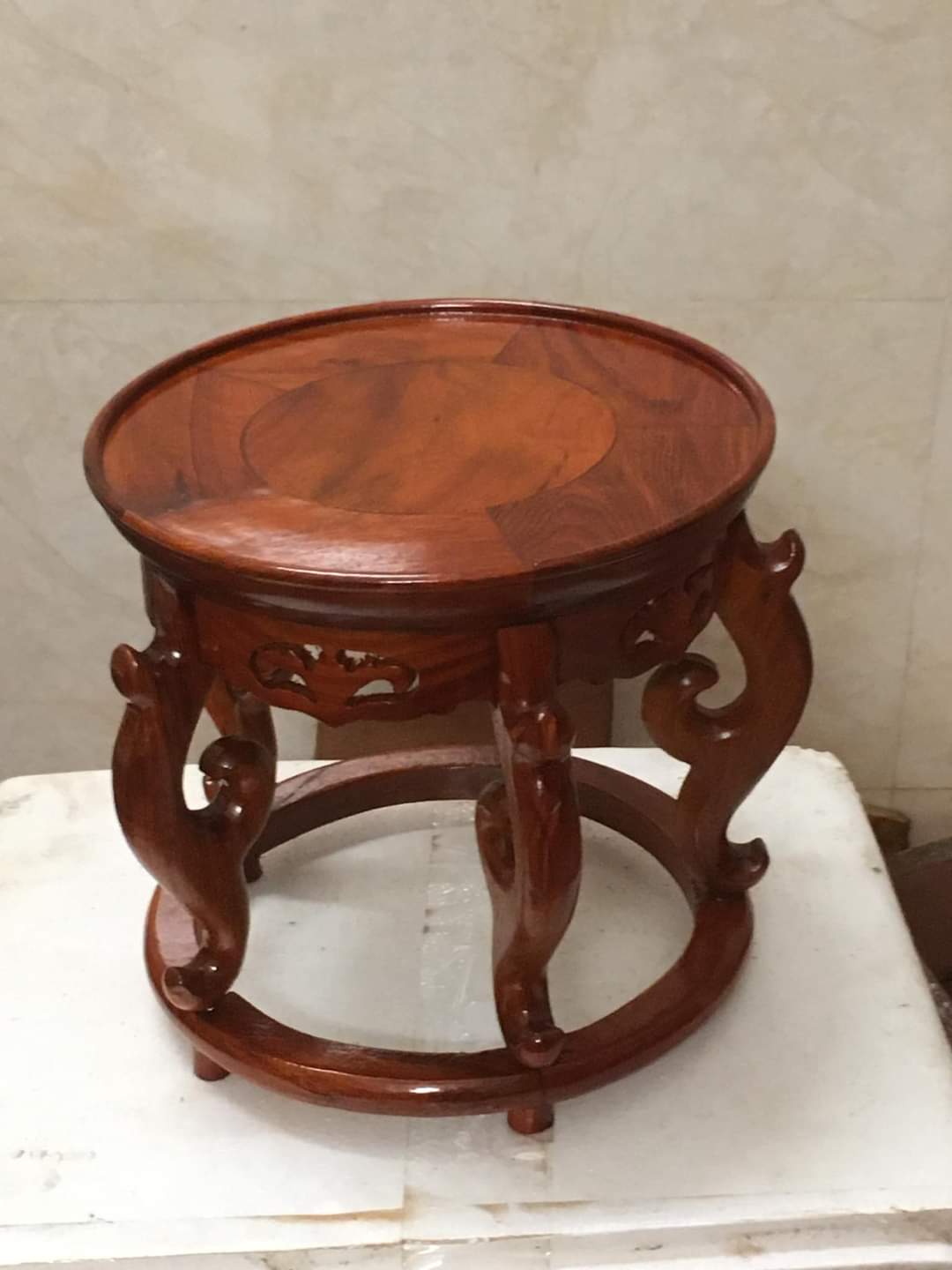 Đôn gỗ hương cao 22cm