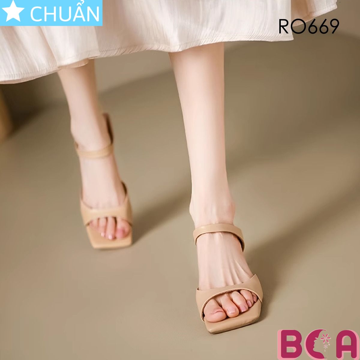 Giày hở mũi nữ cao gót 4 phân RO669 ROSATA tại BCASHOP thoải mái, đơn giản nhưng tôn chân và sang trọng, tinh tế