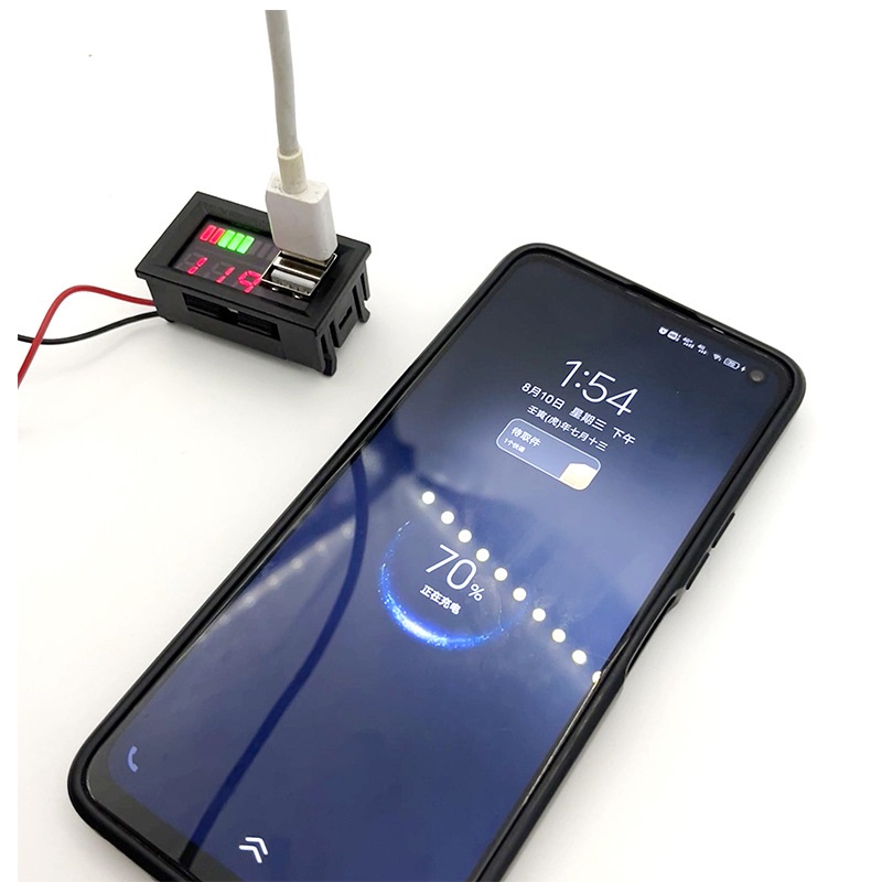 Đồng hồ báo điện áp ắc quy kèm sạc USB đa năng cao câp