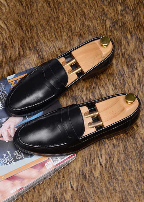 Giày nam da bóng mũi tròn màu đen