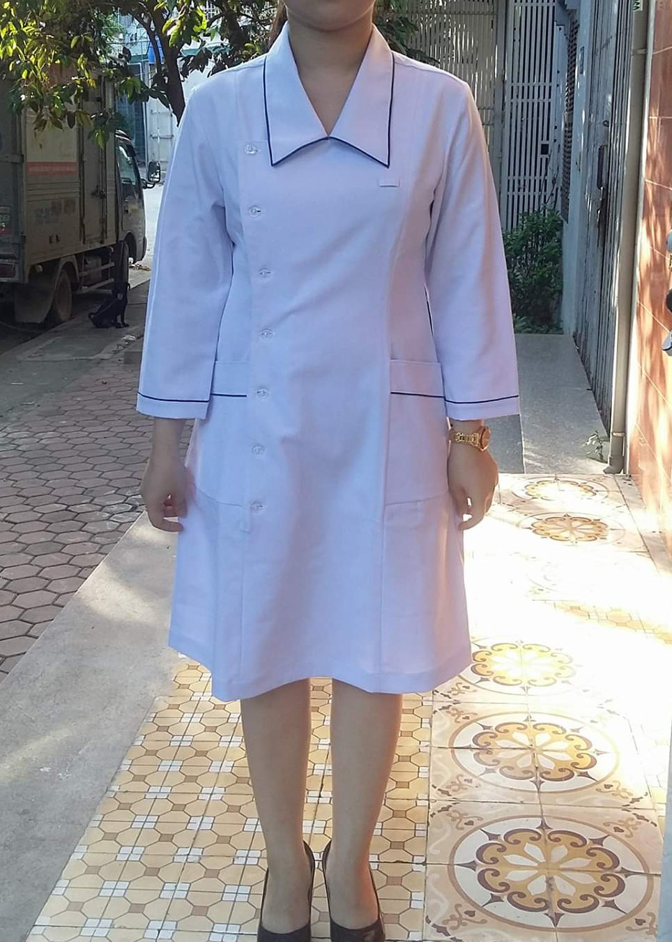 Váy điều dưỡng tay dài vải kaki co giãn 4 chiều, may theo tiêu chuẩn Bộ Y Tế