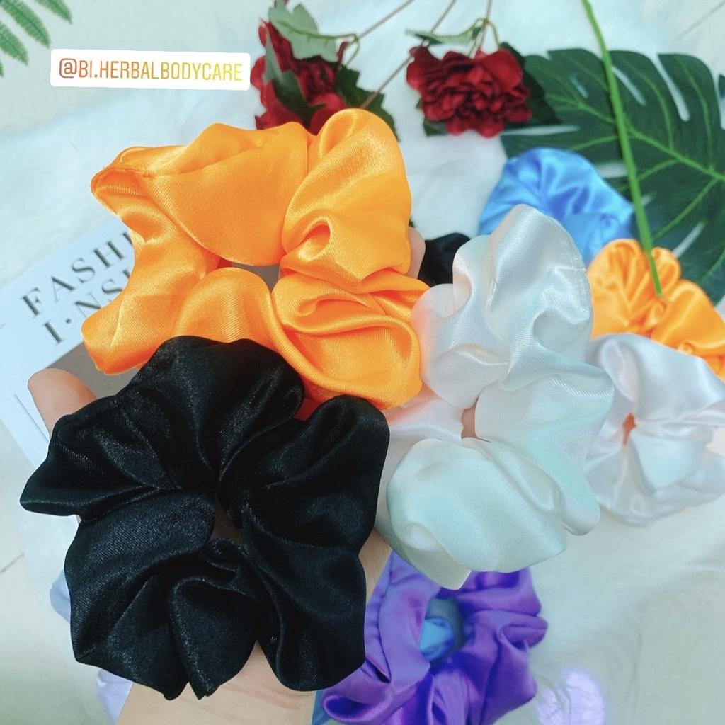 Scrunchies cột tóc vải phi bóng dành cho bạn nữ màu sắc ngẫu nhiên