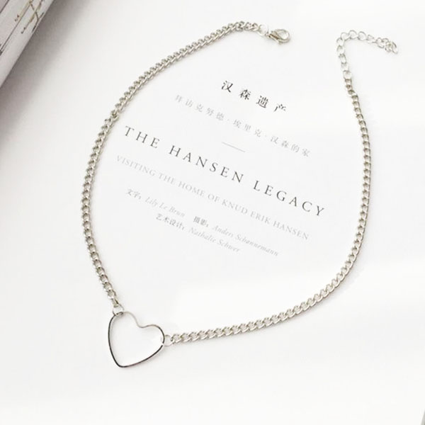 Vòng cổ choker trái tim mảnh xinh xắn