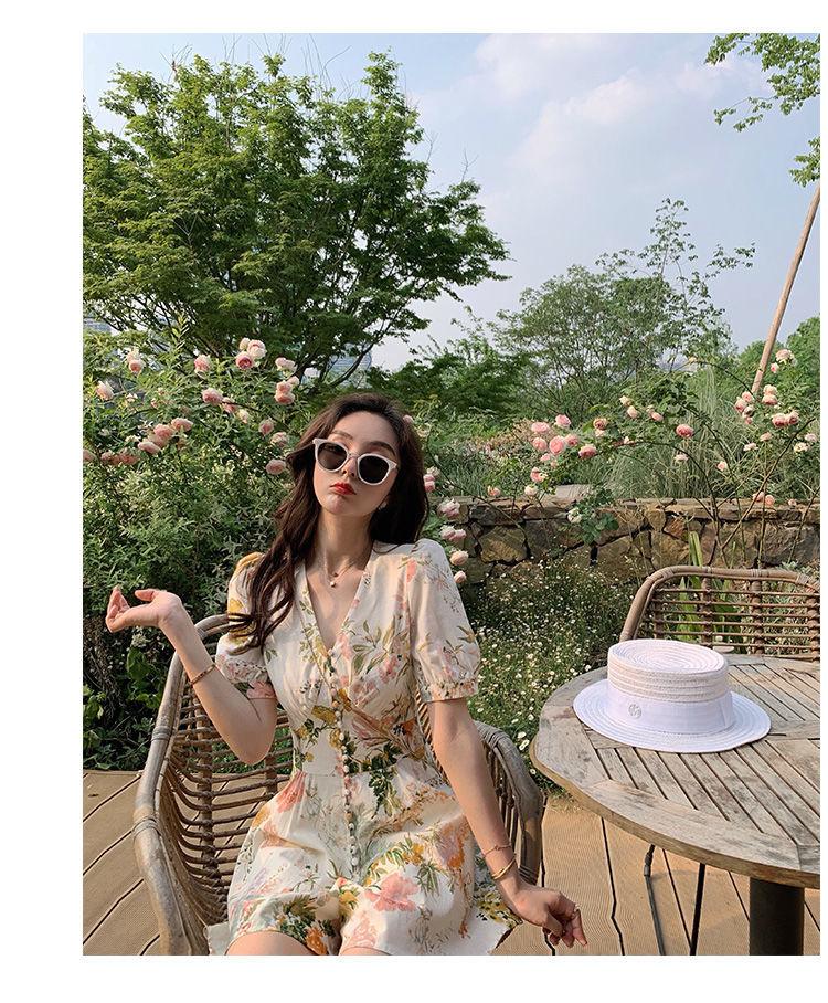 TOBE1SHOP 2023 Xuân/Hè Jumpsuit Nữ dài tay áo Hàn Quốc V cổ đèn lồng tay áo đầm in váy cao eo rộng chân quần