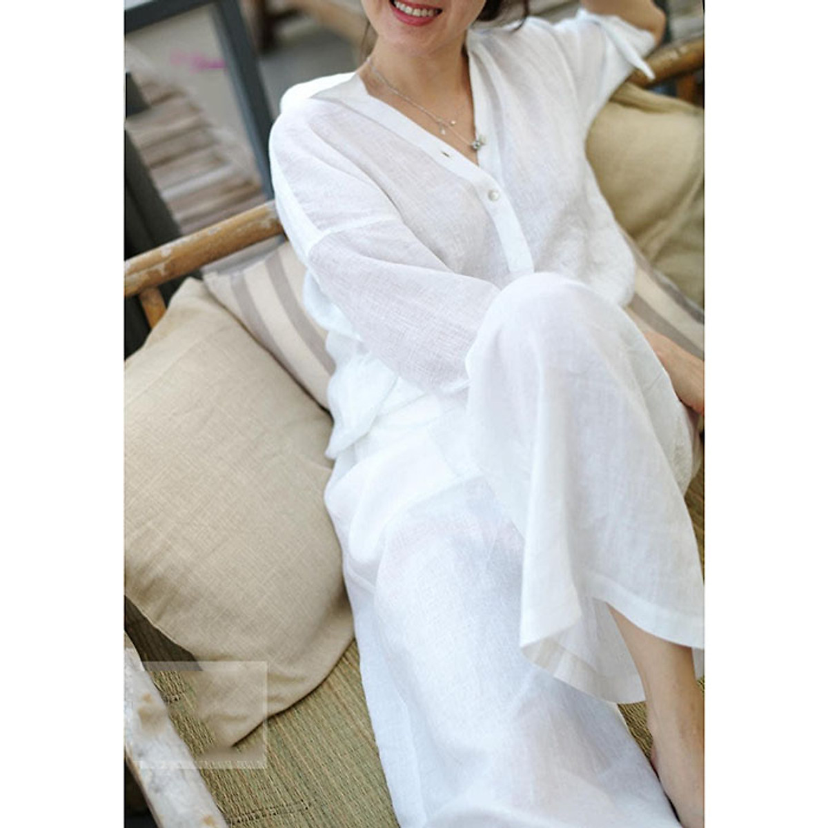 Áo sơ mi nữ form rộng trễ vai cơ bản Linen tưng Premium - Trắng tinh