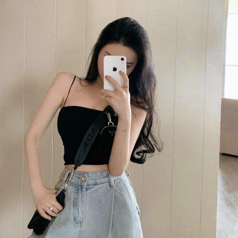 Áo Croptop hai dây không bao giờ hết hotnhẹ nhàng nhưng quyến rũ 6