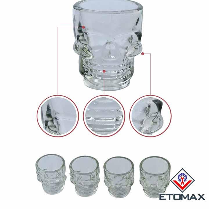 Ly thủy tinh hình đầu lâu 3D độc đáo