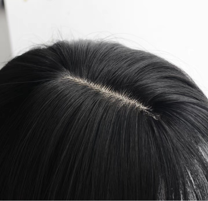 Tóc giả nguyên đầu thẳng dài đẹp xuất sắc, có rãnh da đầu, chất tóc tơ cao cấp loại 1, chịu nhiệt tốt có thể bấm uốn, duỗi, gội. giống tóc thật 100%