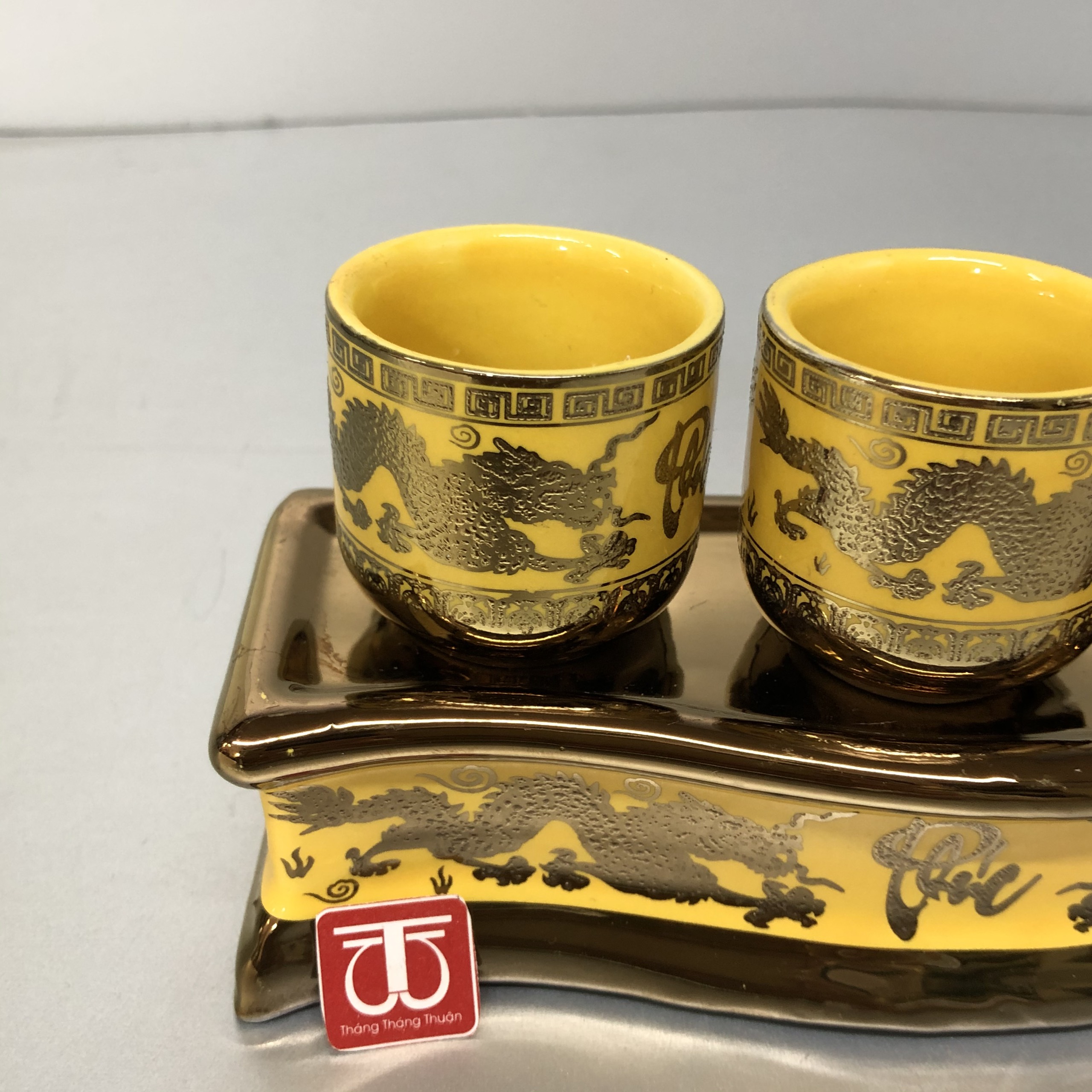 Bộ khay nước cúng 3ly bằng gốm sứ,nhũ kim sa vàng