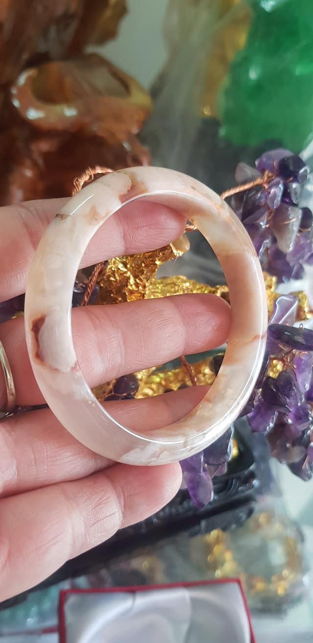Vòng đeo tay Nữ Bản Hẹ Đá Mã Não Hoa Rau Câu Vòng tay Ni 53mm x Cao 10mm x dầy 7mm bóng đẹp Nữ 50kg - 53kg  đeo xinh màu hoa nhẹ nhàng rất xinh xắn ạ