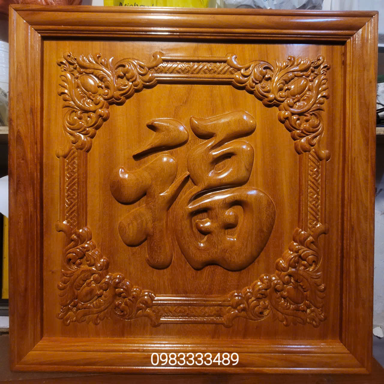 CHỮ PHÚC - GỖ HƯƠNG LIỀN TẤM ĐỤC NỔI SƠN PU CAO CẤP