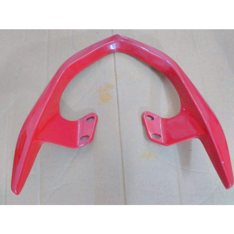 Sirius tay dắt sau