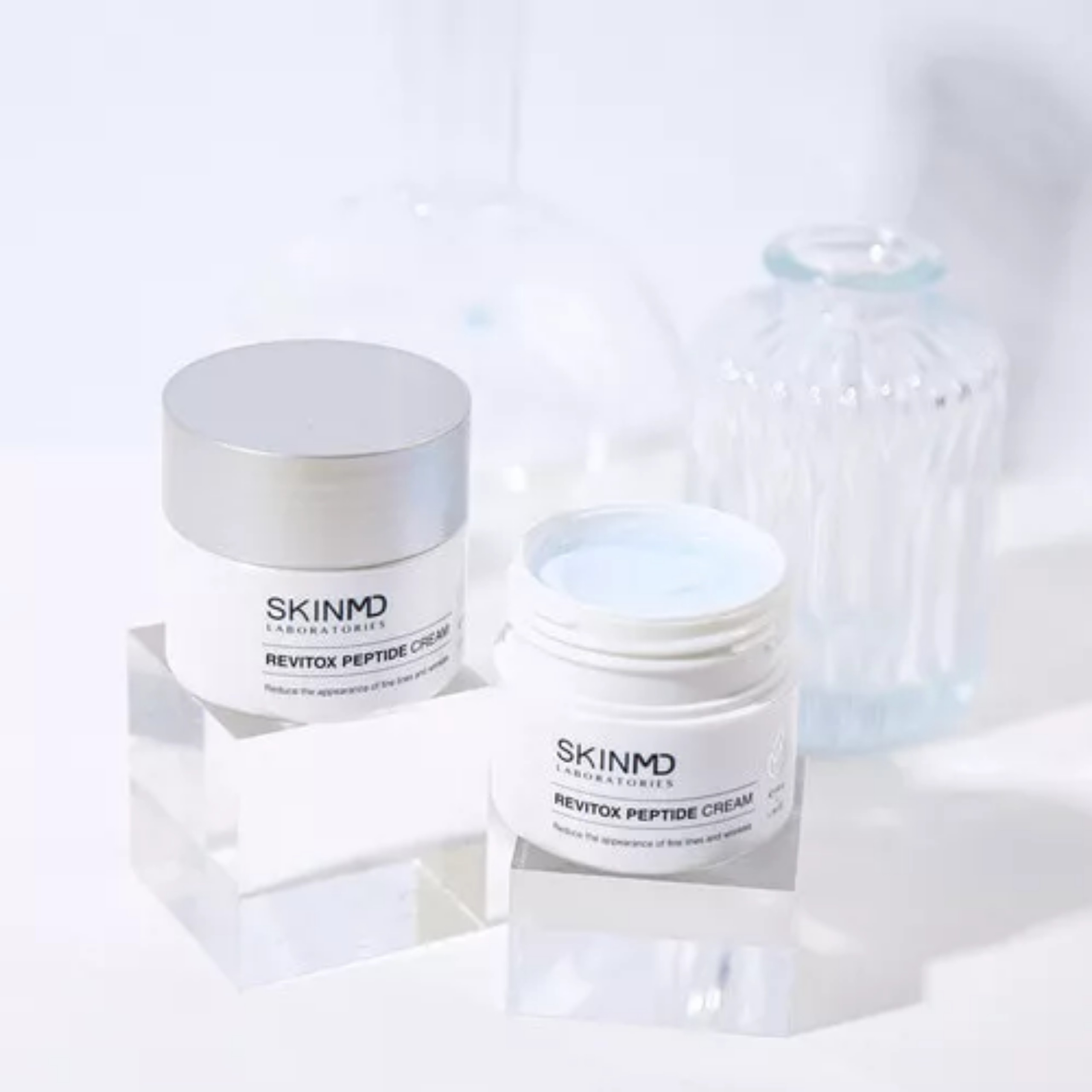 Bộ đôi mờ nám nâng cơ chuyên sâu SKINMD PURE WHITENOL INTENSIVE CREAM 15g và SKINMD REVITOX PEPTIDE CREAM 50g tác động mạnh mẽ giúp mờ nám trắng da mờ vết thâm