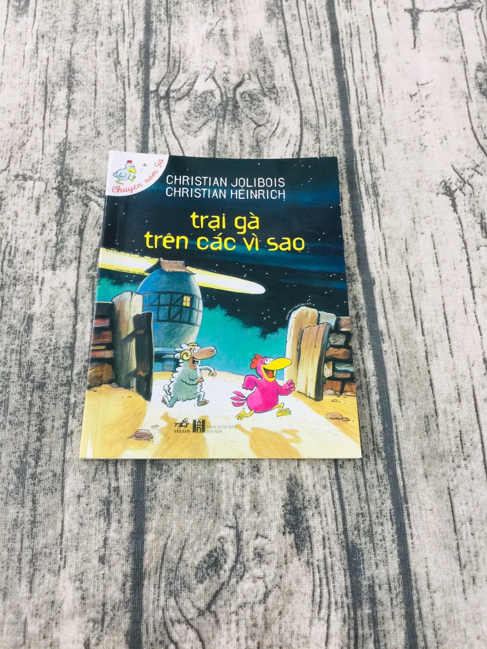 Trại Gà Trên Các Vì Sao