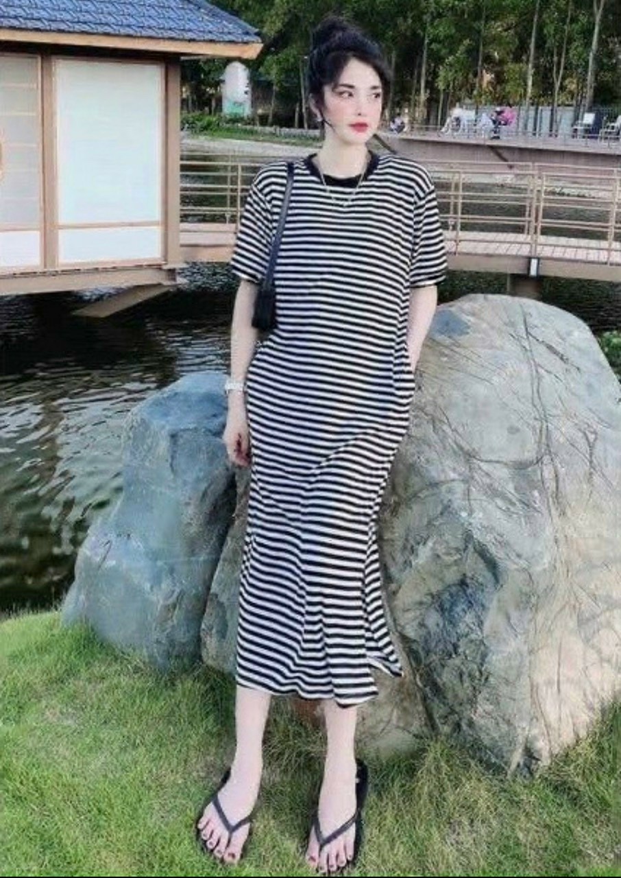Váy suông dáng dài kẻ đen trắng, đầm suông tay lỡ vải cotton