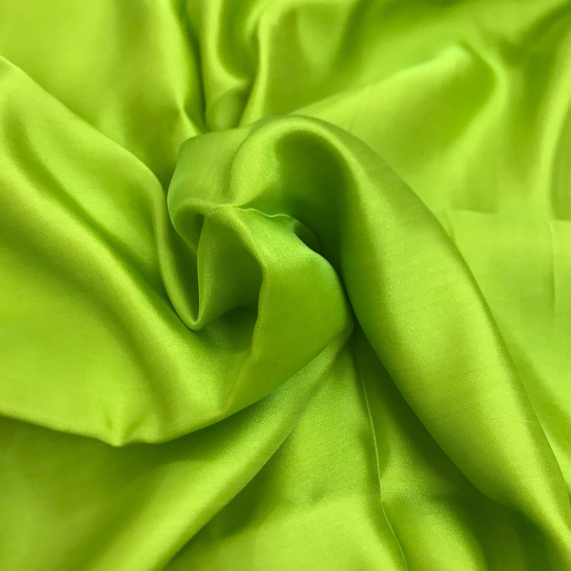 Vải Lụa Tơ Tằm satin màu xanh cốm, mềm#mượt#mịn, dệt thủ công, khổ vải 90cm