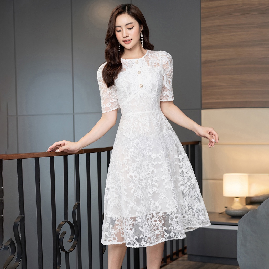 Đầm Dáng Xòe Nữ Hai Lớp Thanh Lịch UK Fashion, Thiết Kế Cổ Tròn Họa Tiết Hoa Nổi, Chất Vải Ren Hàn Mềm Mịn NKDV2206005